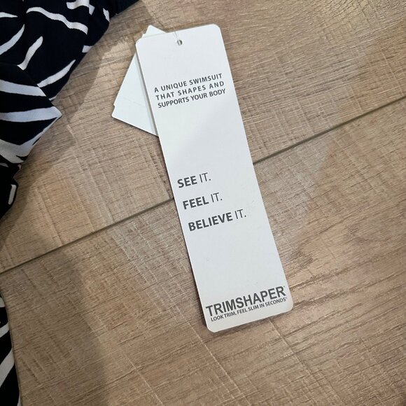 TRIMSHAPER WOMENS BLACK AND WHITE TANKINI SWIM TOP 20W NEW - Picture 4 of 9